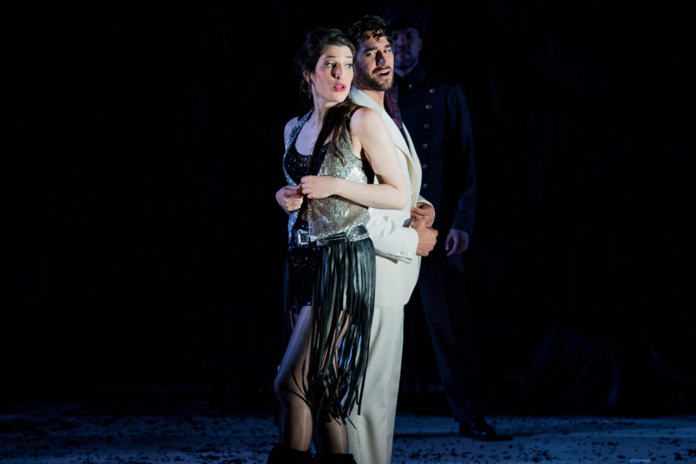 Na'ama Goldman - Carmen |  Philip Rhodes - Escamillo | Photo © Robert Workman}