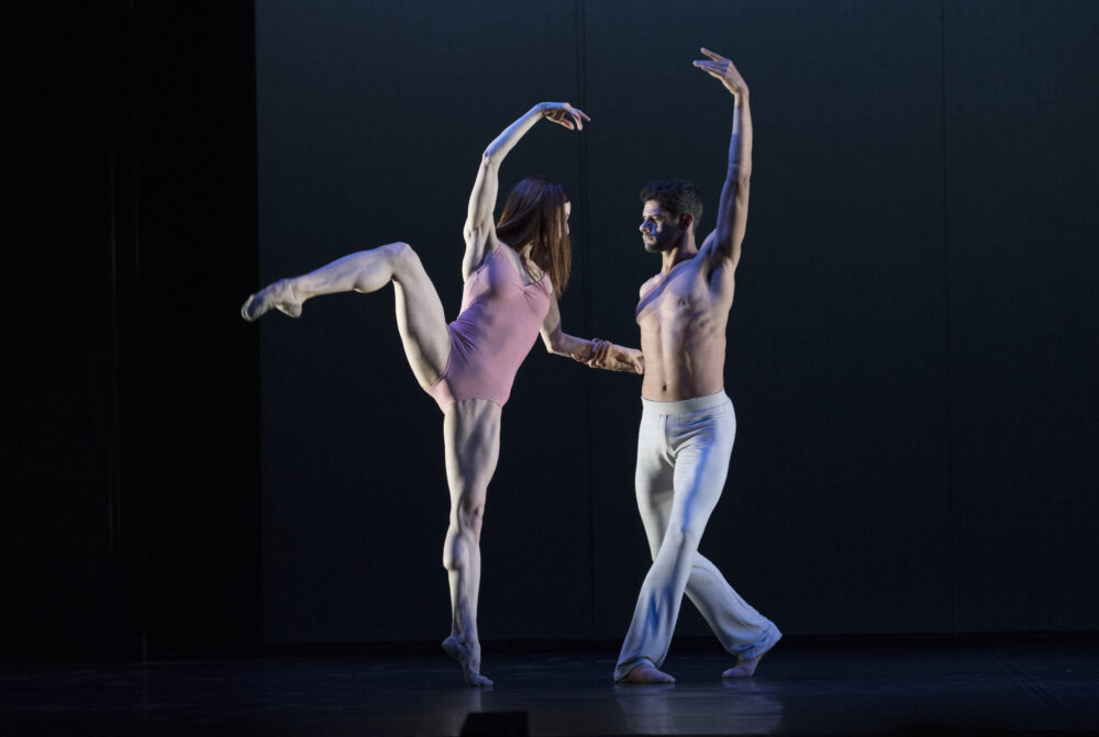 Marianela Nunez - The Royal Ballet | Thiago Soares - The Royal Ballet |  A duet from After the rain | Choreography - Christopher Wheeldon | Photo © Ravi Deepres/Evy Duthiel}