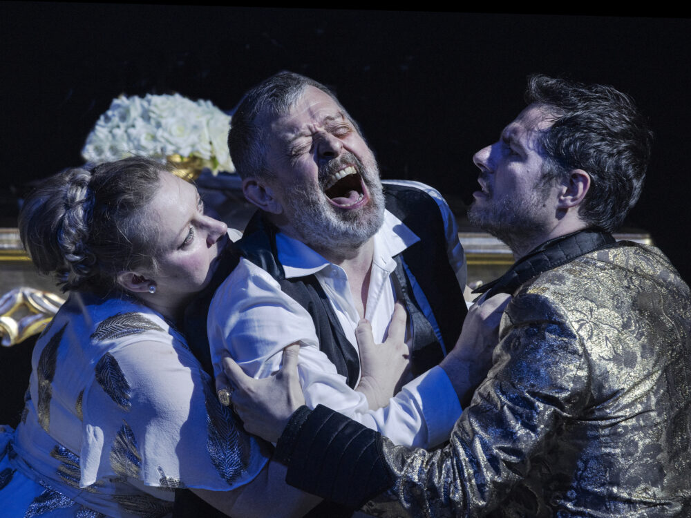 Sophie Bevan - Asteria | Paul Nilon - Bajazet | Raffaele Pe - Tamerlano | Photo © Simon Anand}