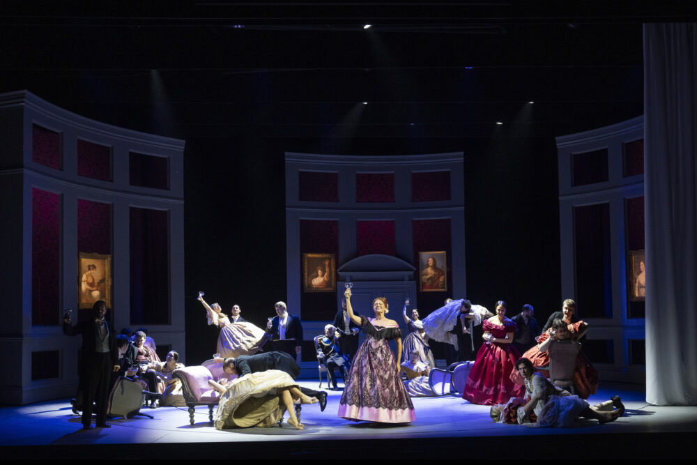 La traviata The Grange Festival credit Richard Hubert Smith insta richard h smith}
