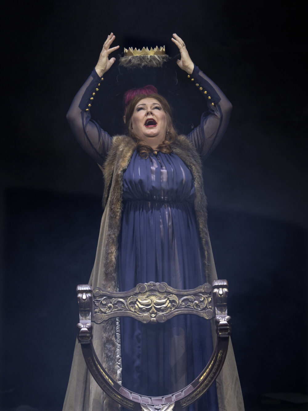 Judith Howarth - Lady Macbeth | Photo © Simon Anand}